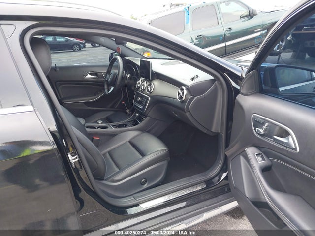 W1NTG4EB0LU029613 Mercedes-Benz GLA 250