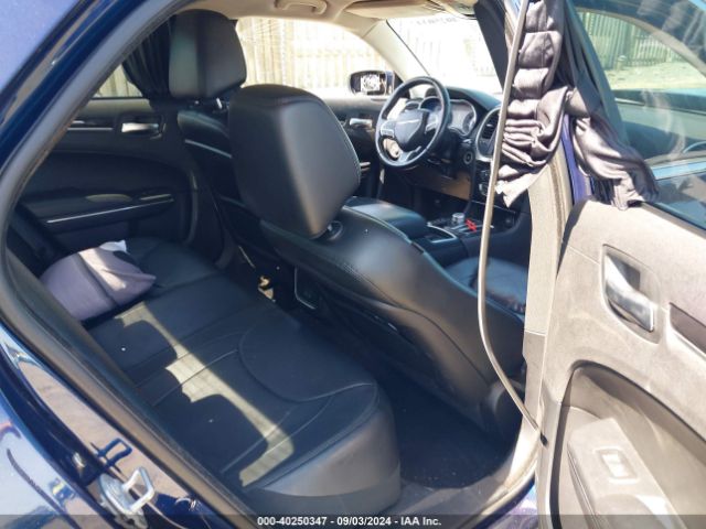2C3CCARG8GH261588 Chrysler 300 Limited