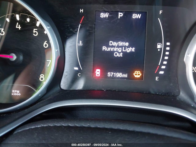 3C4NJCBB9KT749307 Jeep Compass Altitude Fwd