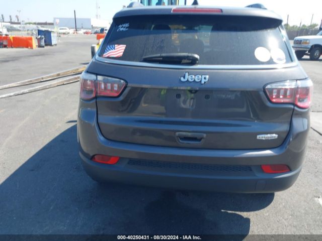 3C4NJCBB9LT141319 Jeep Compass Latitude Fwd