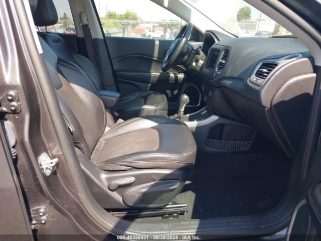 3C4NJCBB9LT141319 Jeep Compass Latitude Fwd