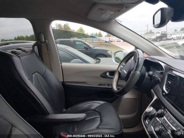 2C4RC1GG6KR681328 Chrysler Pacifica Limited