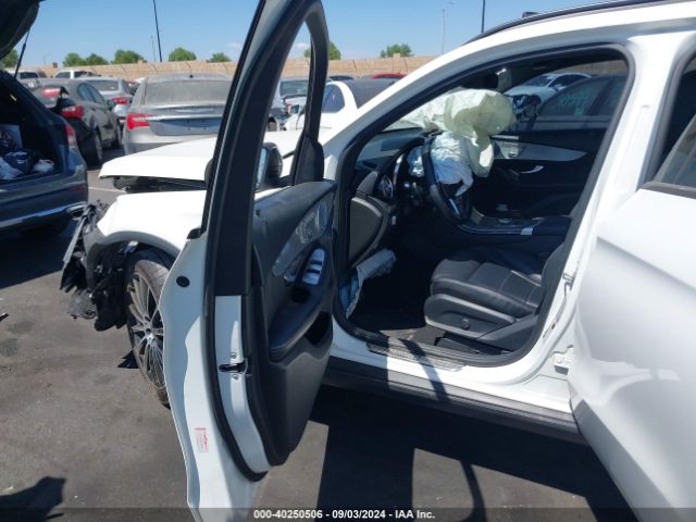 WDC0G4JB8KV127033 Mercedes-Benz GLC 300