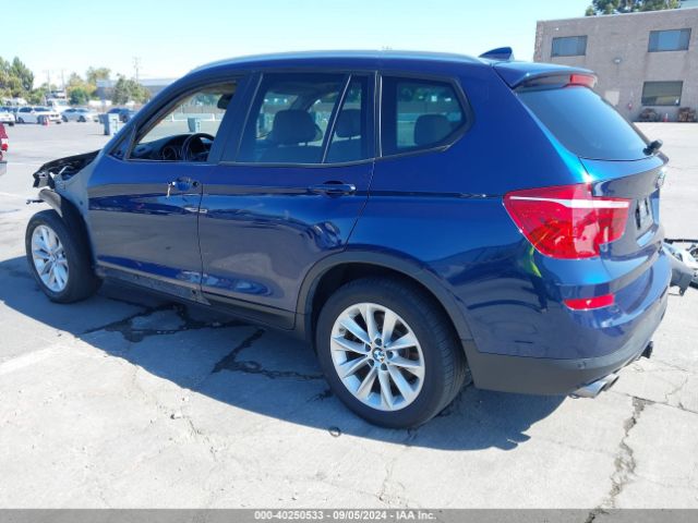 2017 BMW X3 5UXWX9C3XH0T18055 Photo 2