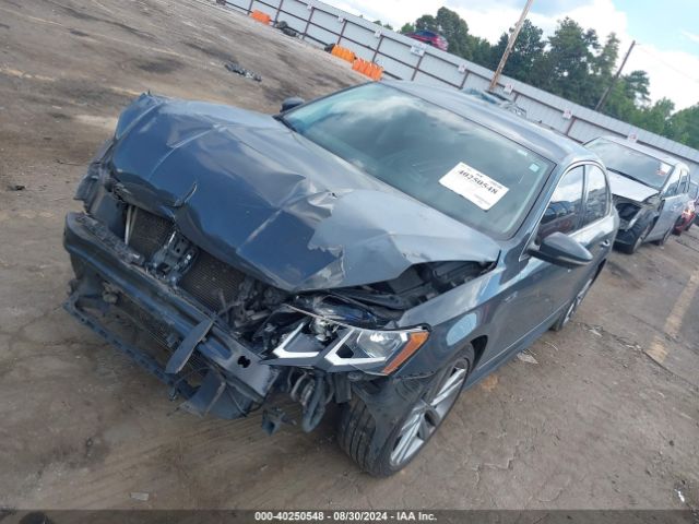 1VWDT7A31HC033347 Volkswagen Passat 1.8t R-line