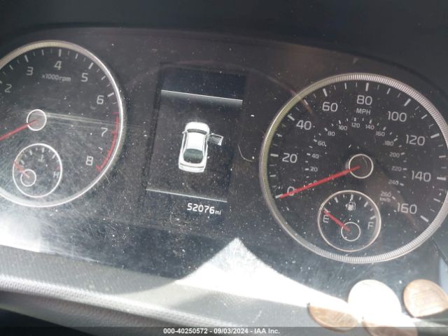 5XXG14J23NG085618 KIA K5 LXS