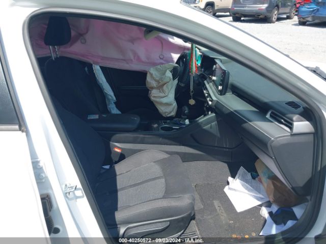5XXG14J23NG085618 KIA K5 LXS
