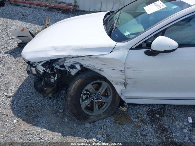 5XXG14J23NG085618 KIA K5 LXS