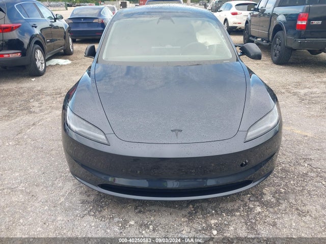 Tesla Model 3 Rear-wheel Drive 2024 5YJ3E1EA3RF733695 Image 11