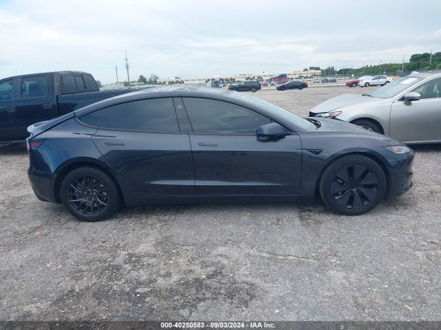 Tesla Model 3 Rear-wheel Drive 2024 5YJ3E1EA3RF733695 Image 12