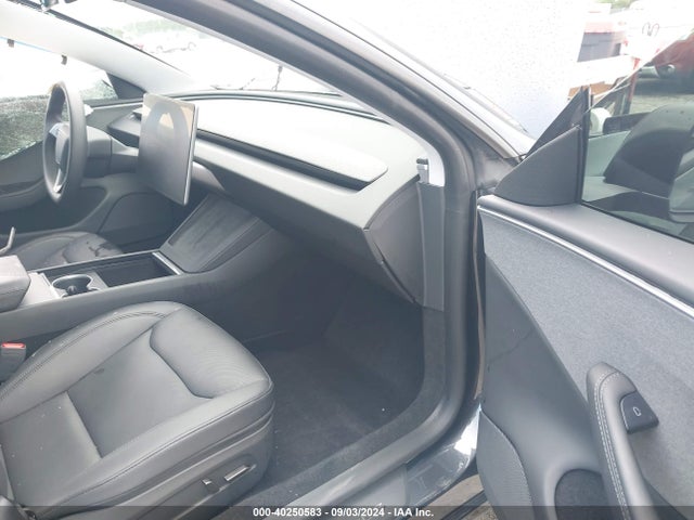 2024 TESLA MODEL 3 5YJ3E1EA3RF733695 Photo 4