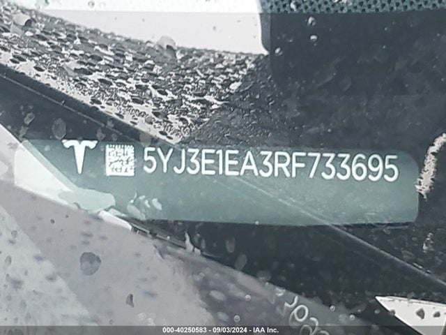 2024 TESLA MODEL 3 5YJ3E1EA3RF733695 Photo 8