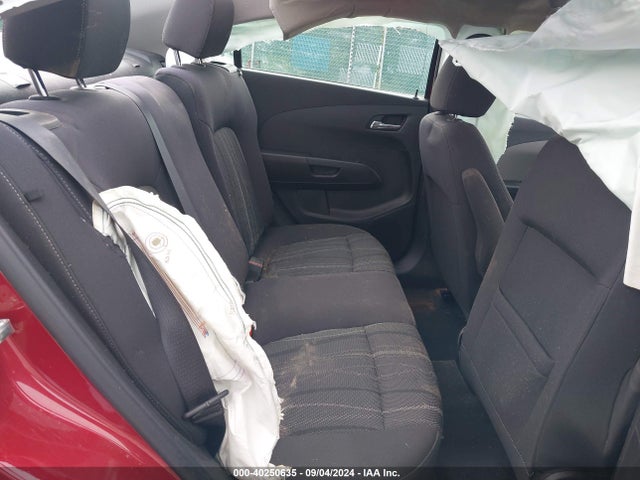 Chevrolet Sonic Lt Auto 2015 1G1JC5SH2F4152223 Image 8