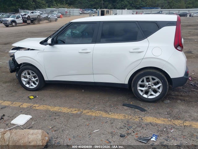KIA SOUL LX 2022 KNDJ23AU1N7163157 Image 14