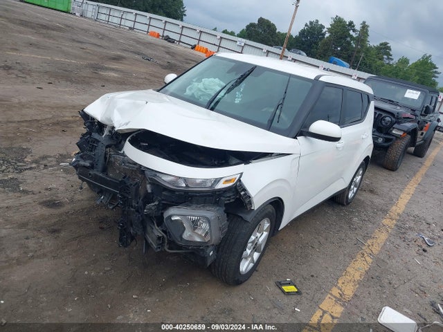 KIA SOUL LX 2022 KNDJ23AU1N7163157 Image 2