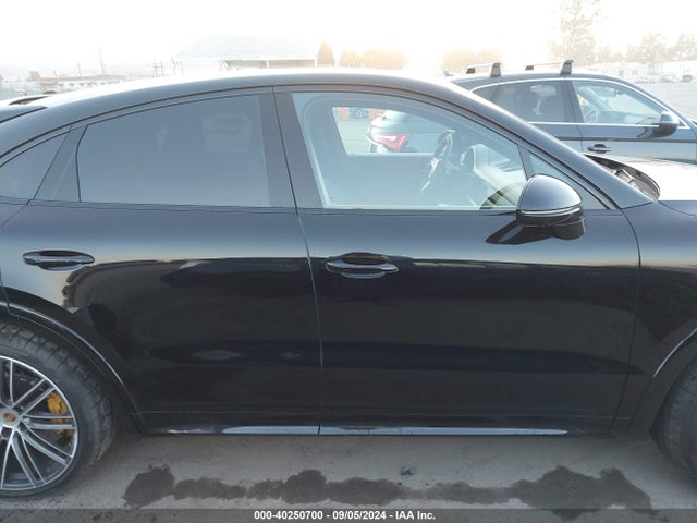 Porsche Cayenne Coupe Turbo 2021 WP1BF2AY8MDA51038 Image 14