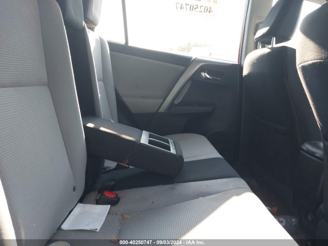 Toyota Rav4 Xle 2016 2T3WFREV1GW268434 Image 8