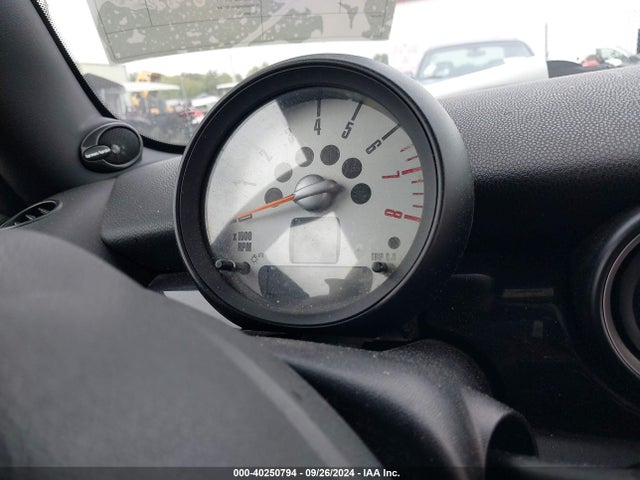 2011 MINI COOPER WMWSU3C55BT091948 Photo 6