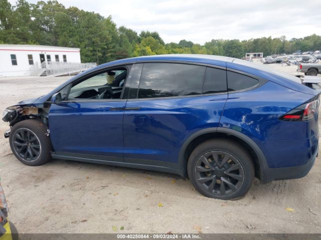 7SAXCBE60NF343465 Tesla Model X Plaid Tri Motor All-wheel Drive