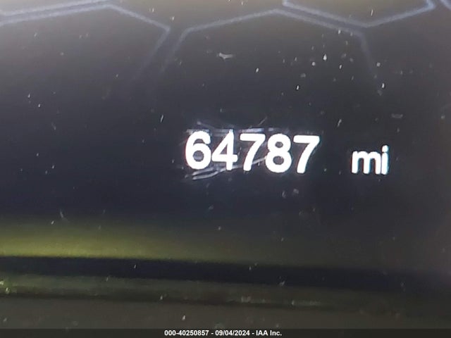 3C4NJCBB0JT327280 Jeep Compass Altitude Fwd