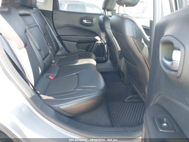 3C4NJCBB0JT327280 Jeep Compass Altitude Fwd