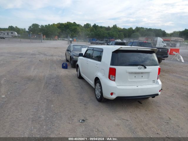 JTLZE4FE9FJ068310 Scion XB