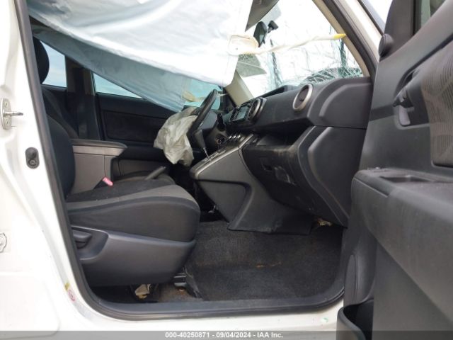 JTLZE4FE9FJ068310 Scion XB
