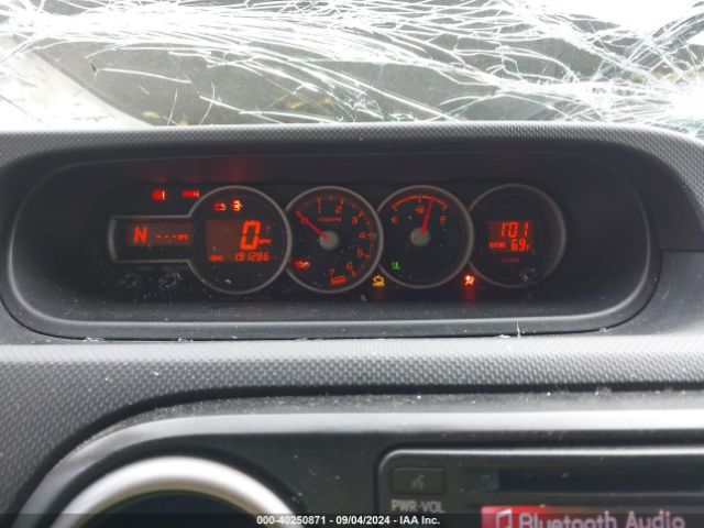 JTLZE4FE9FJ068310 Scion XB