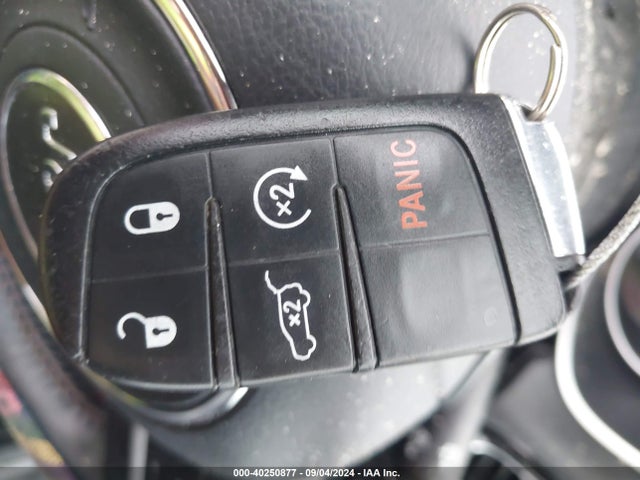 3C4NJCCB4JT410967 Jeep Compass Limited Fwd