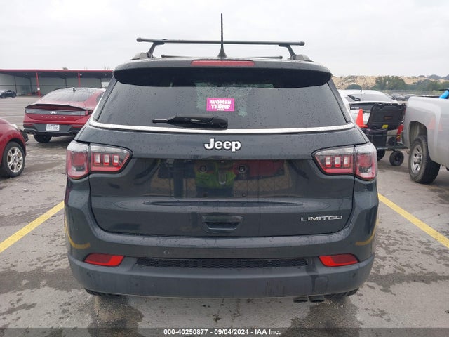 3C4NJCCB4JT410967 Jeep Compass Limited Fwd