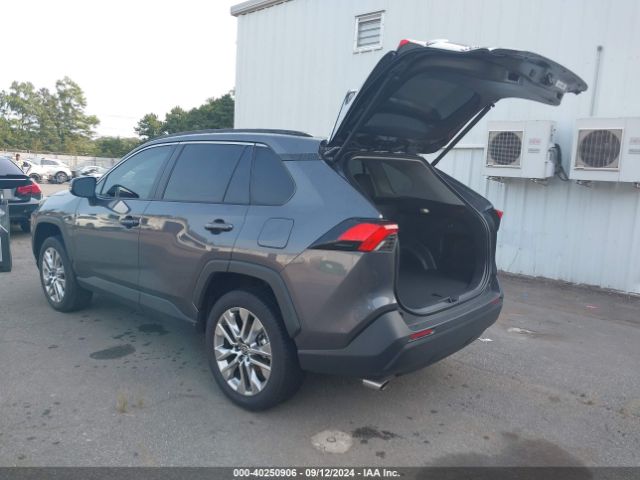 2T3A1RFV2RC408289 Toyota Rav4 Xle Premium