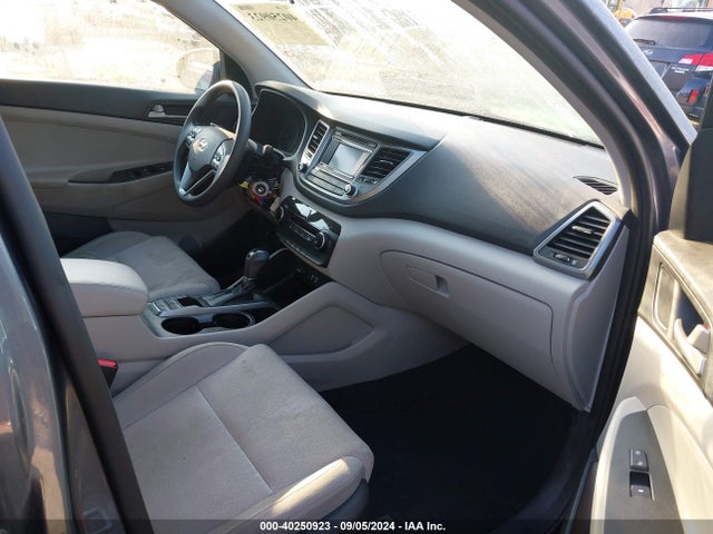 Hyundai TUCSON SE 2018 KM8J23A42JU808888 Image 5