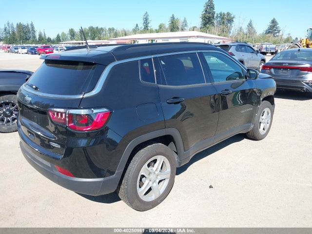 Jeep Compass Latitude 4x4 2023 3C4NJDBN2PT563678 Image 4