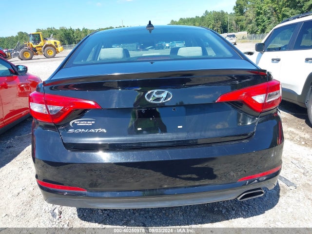 Hyundai Sonata 2017 5NPE24AF8HH447040 Image 16