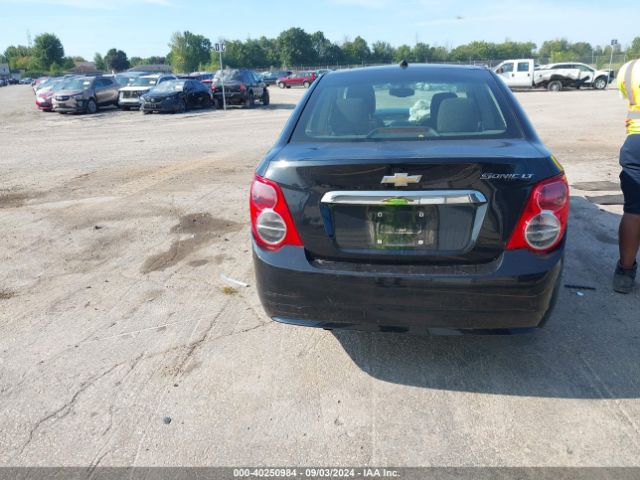 1G1JC5SH5E4101068 Chevrolet Sonic Lt Auto