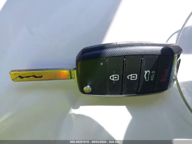 5XXGT4L34KG343611 KIA Optima Lx