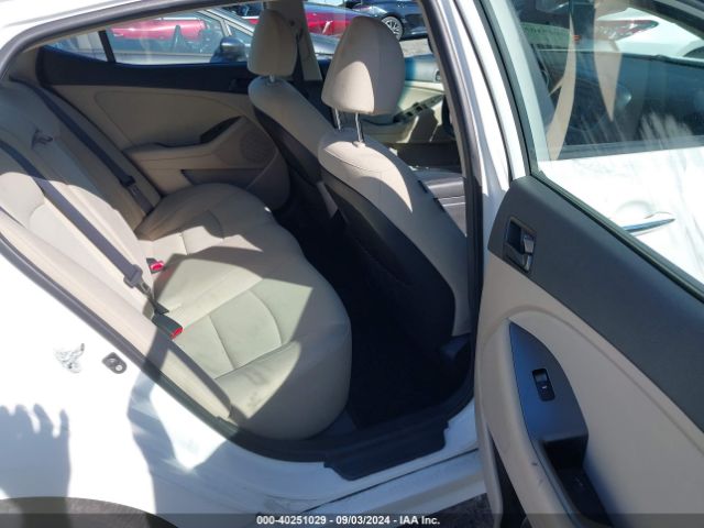KNAGM4A72F5617544 KIA Optima Lx
