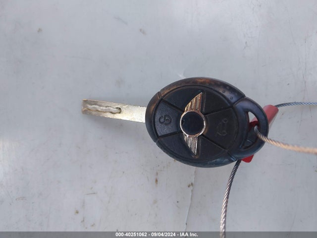 2006 MINI COOPER WMWRC33596TJ79859 Photo 10