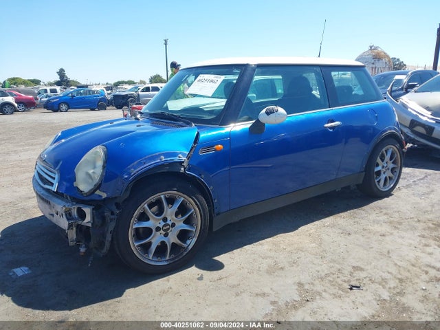 2006 MINI COOPER WMWRC33596TJ79859 Photo 1