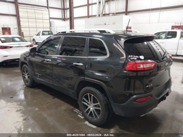 1C4PJMCS8GW204214 Jeep Cherokee Latitude