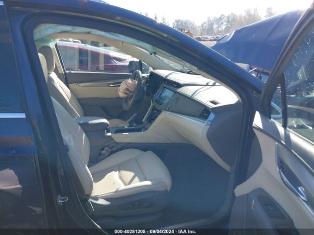 1GYKNDRS7JZ127633 Cadillac XT5 LUXURY