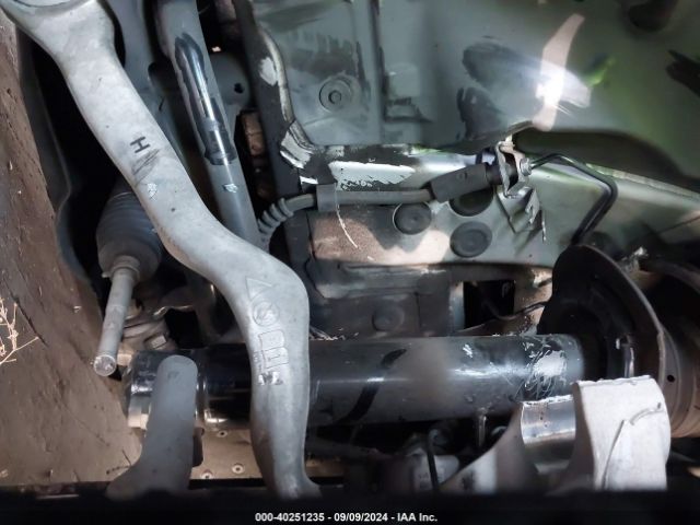 WBA8A9C55JAH12754 BMW 320i