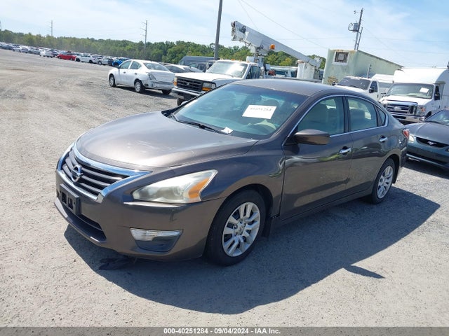Nissan Altima 2.5 S 2015 1N4AL3AP0FC213276 Image 2
