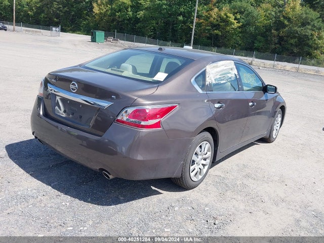 Nissan Altima 2.5 S 2015 1N4AL3AP0FC213276 Image 4