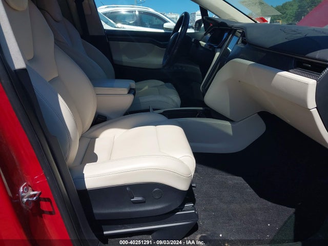 2018 TESLA MODEL X 5YJXCDE22JF125723 Photo 4