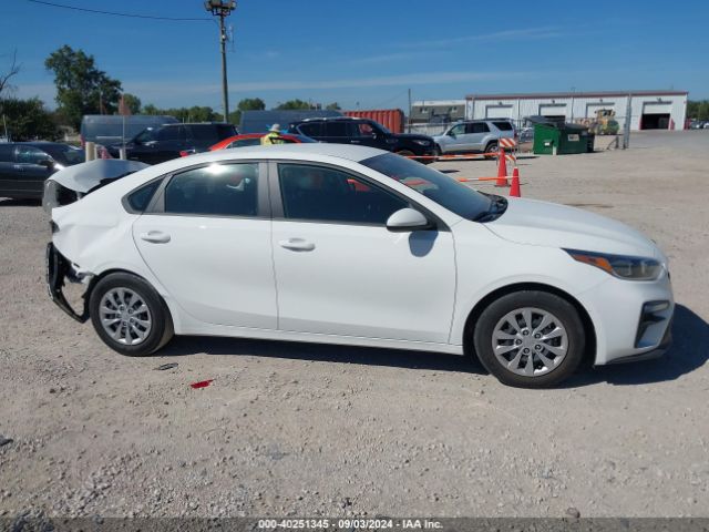 3KPF24AD1ME290503 KIA FORTE FE