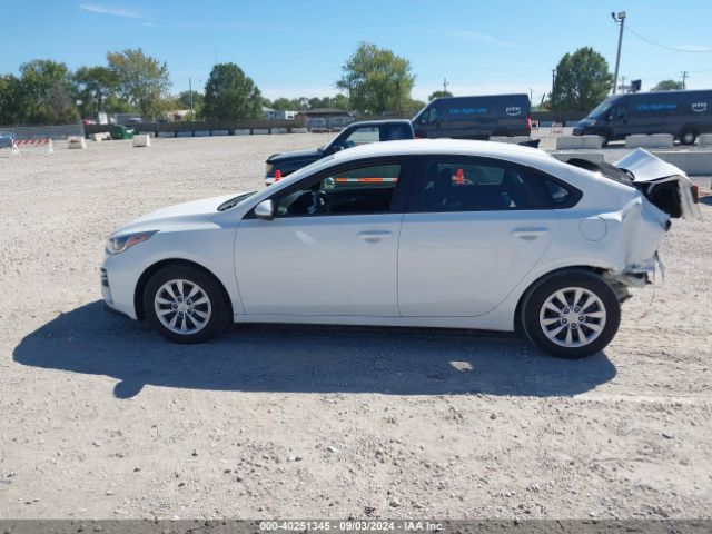 3KPF24AD1ME290503 KIA FORTE FE
