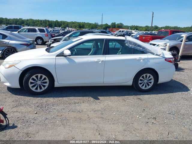 Toyota CAMRY LE 2015 4T4BF1FK9FR446401 Image 14