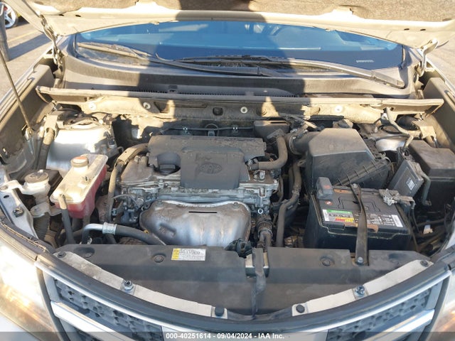 Toyota Rav4 Limited 2015 JTMYFREV2FJ054235 Image 10