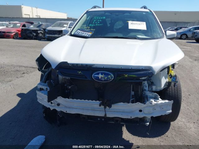 JF2SKADC8NH442032 Subaru Forester Premium